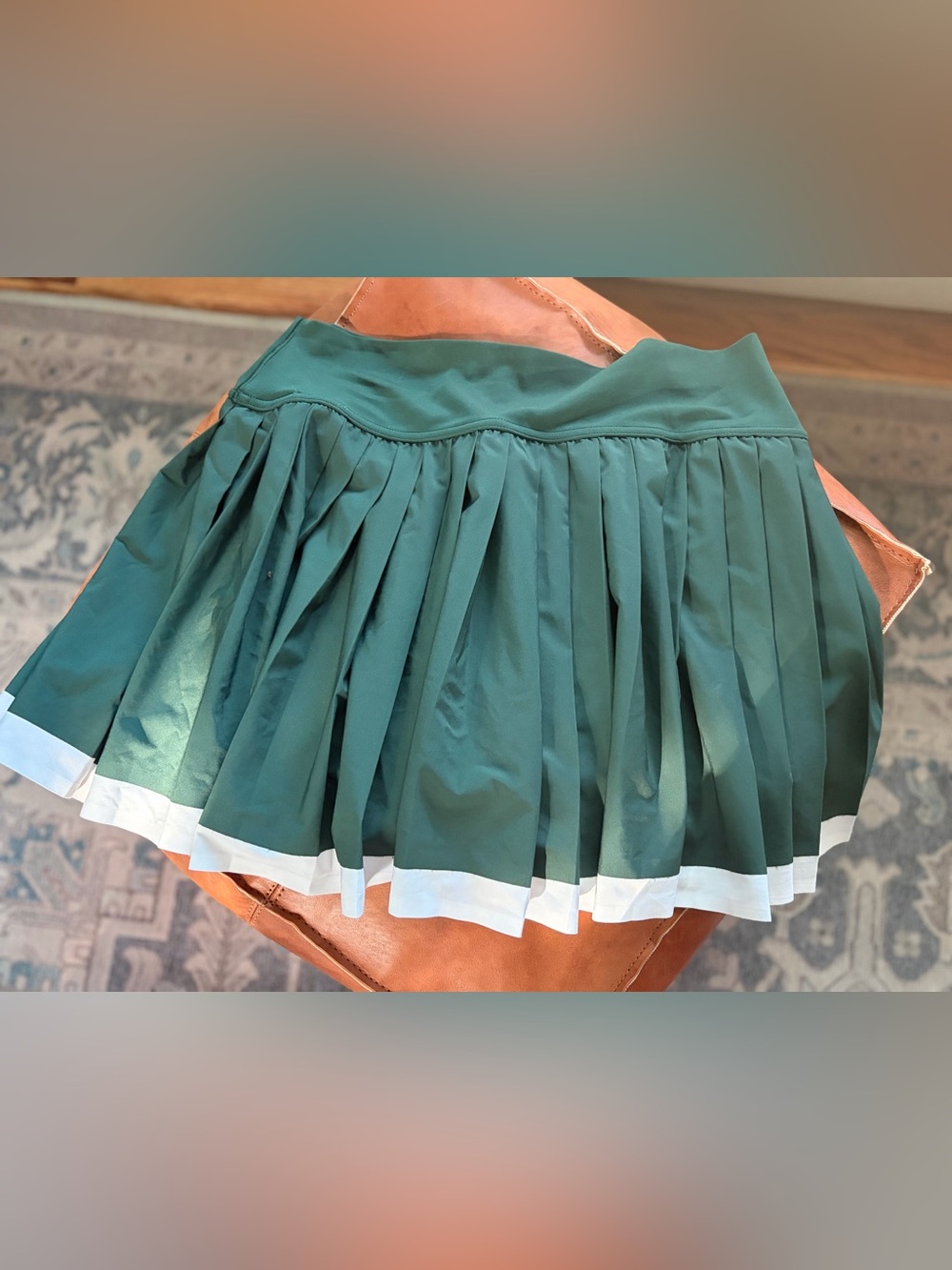 OFFLINE by Aerie Tiebreaker
Pleated Tennis Skort Green & White Size Large - Picture 2 of 3